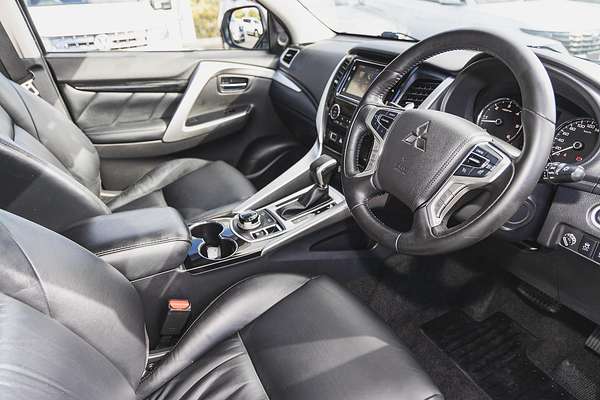2016 Mitsubishi Pajero Sport GLS QE