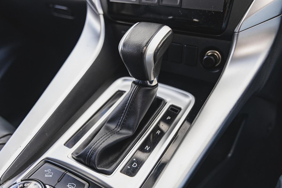 2016 Mitsubishi Pajero Sport GLS QE