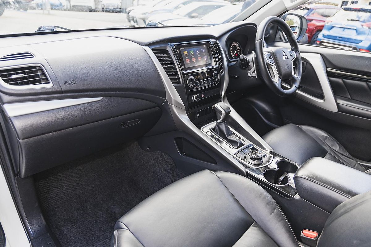 2016 Mitsubishi Pajero Sport GLS QE