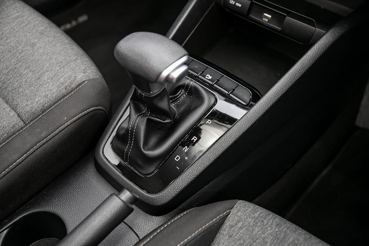 2023 Kia Stonic S YB