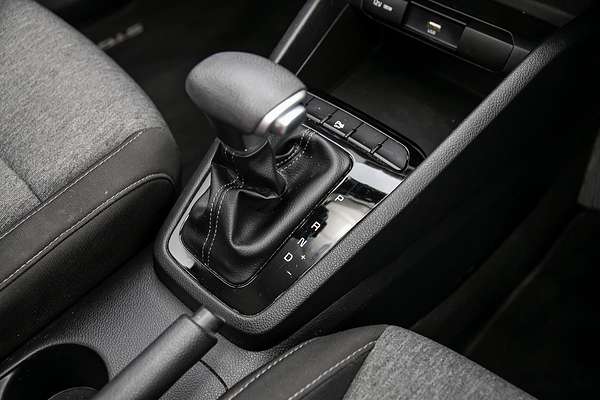 2023 Kia Stonic S YB