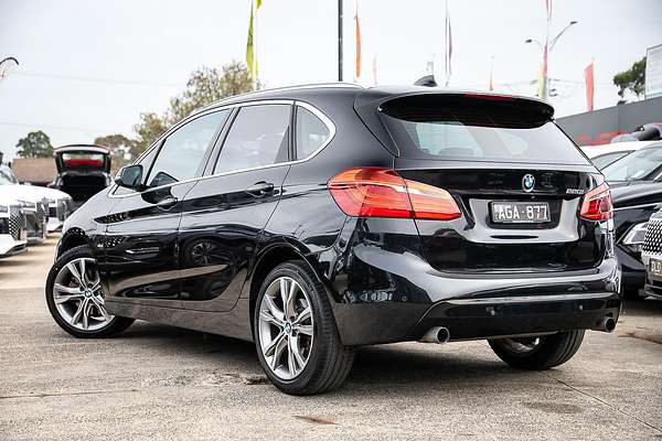 2015 BMW 2 Series 220i Sport Line F45