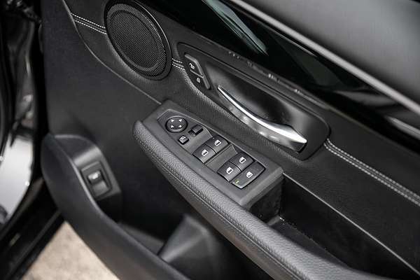 2015 BMW 2 Series 220i Sport Line F45