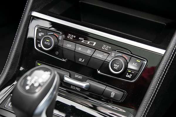 2015 BMW 2 Series 220i Sport Line F45
