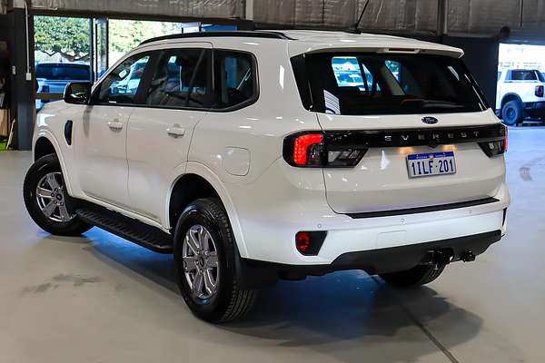 2024 Ford Everest Ambiente 2.0L