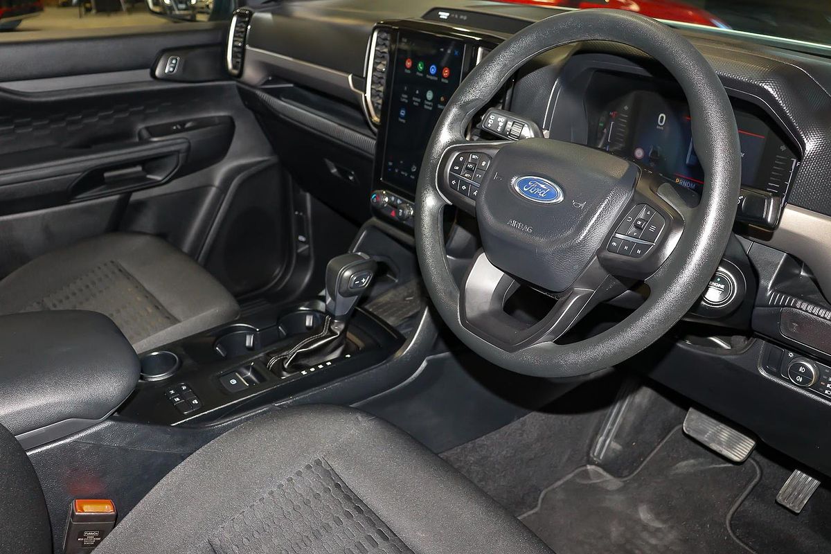 2024 Ford Everest Ambiente 2.0L