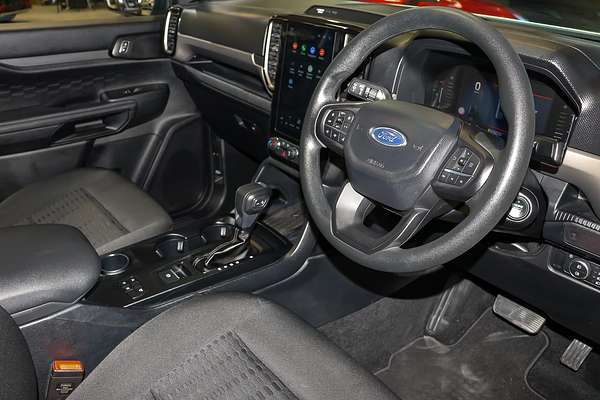 2024 Ford Everest Ambiente 2.0L