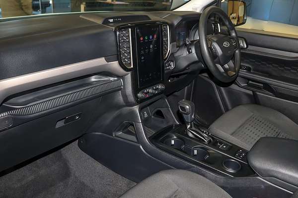 2024 Ford Everest Ambiente 2.0L