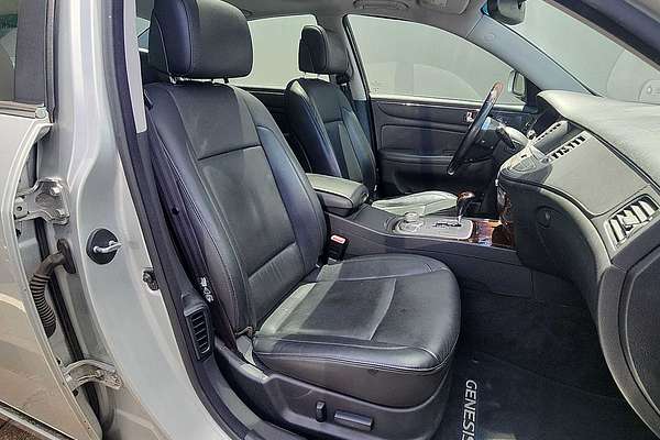 2011 Hyundai Genesis