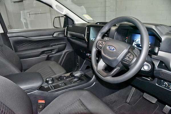 2024 Ford Everest Ambiente 2.0L