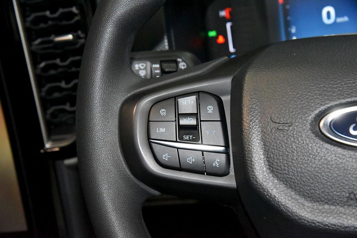 2024 Ford Everest Ambiente 2.0L