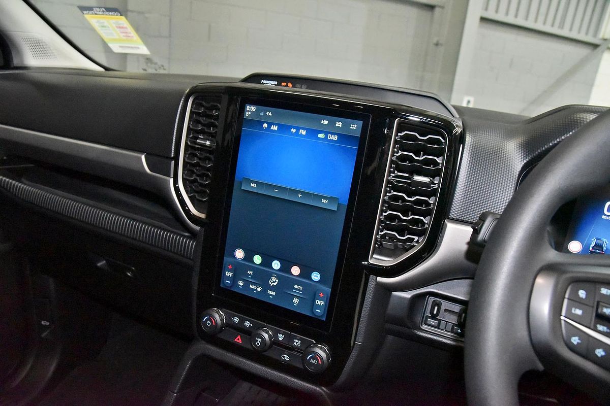 2024 Ford Everest Ambiente 2.0L