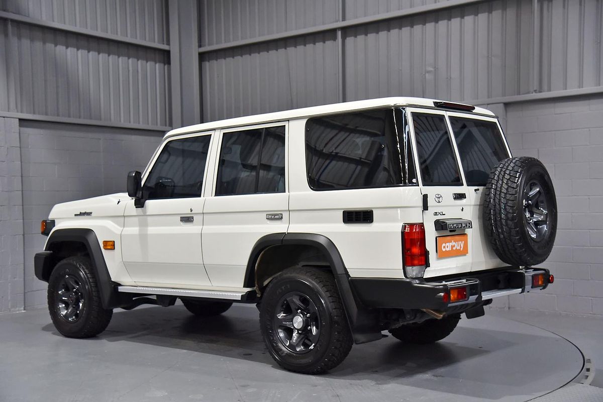 2024 Toyota Landcruiser GXL VDJL76R