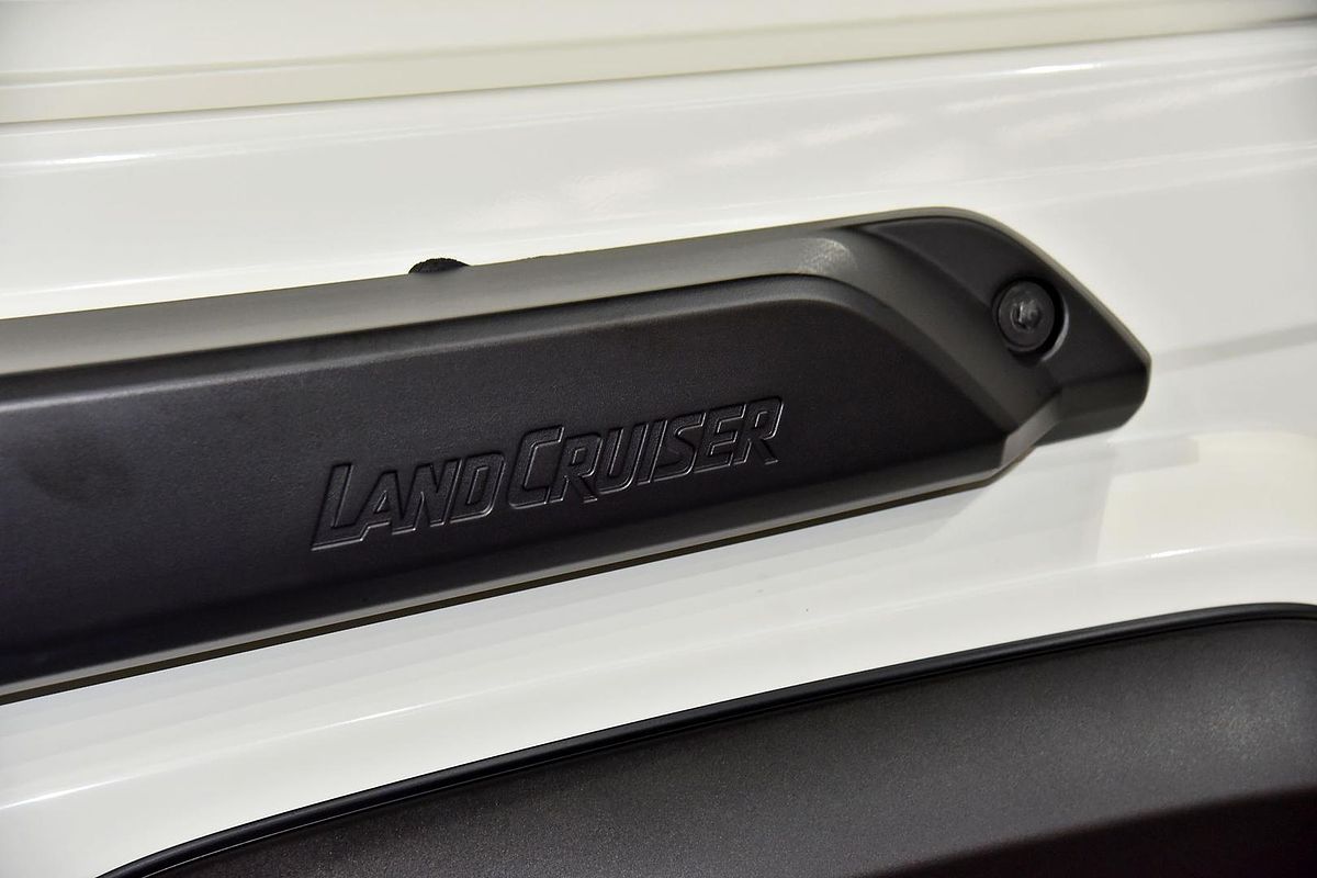 2024 Toyota Landcruiser GXL VDJL76R