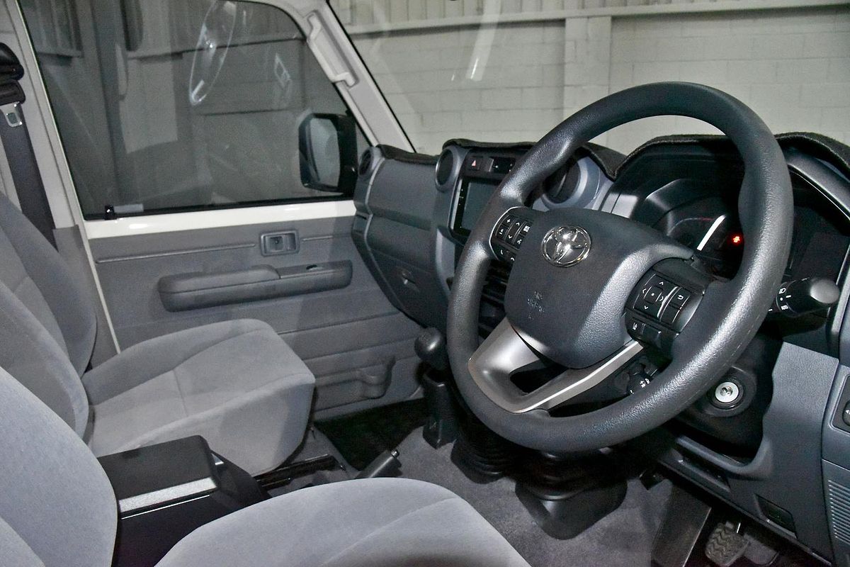 2024 Toyota Landcruiser GXL VDJL76R