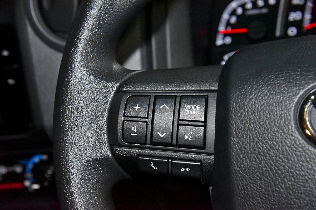 2024 Toyota Landcruiser GXL VDJL76R