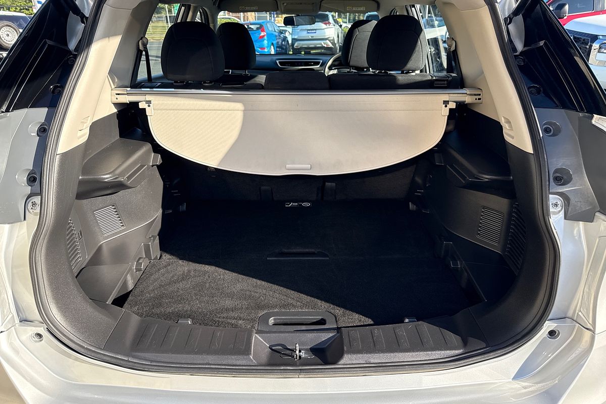 2014 Nissan X-TRAIL ST T32
