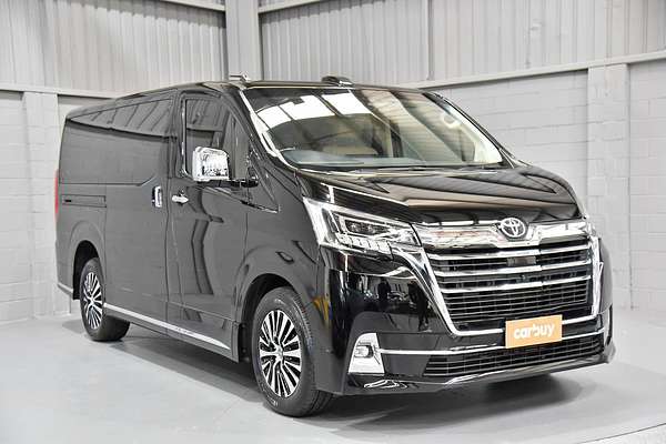 2023 Toyota Granvia VX GDH303R