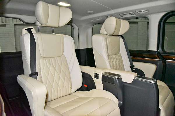 2023 Toyota Granvia VX GDH303R