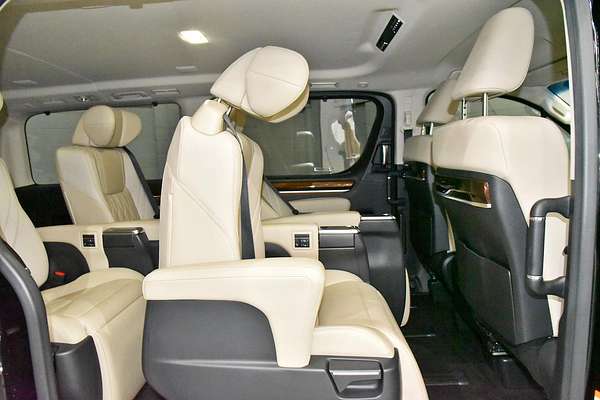 2023 Toyota Granvia VX GDH303R