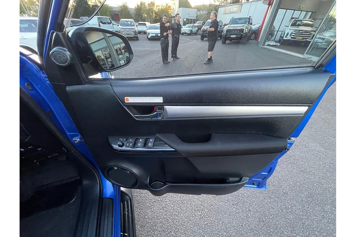2022 Toyota Hilux SR5 GUN126R 4X4
