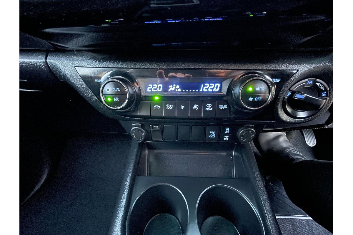 2022 Toyota Hilux SR5 GUN126R 4X4