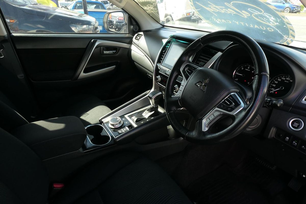 2020 Mitsubishi Pajero Sport GLX QF
