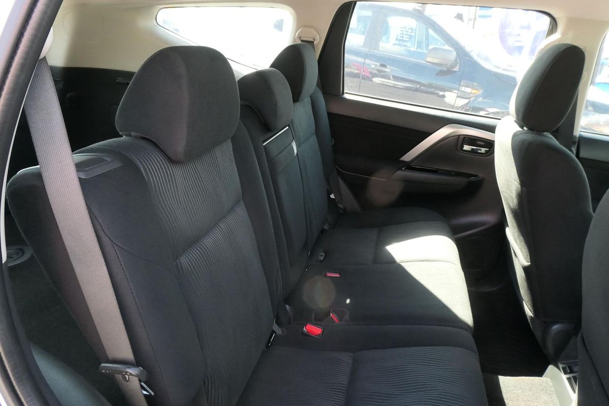 2020 Mitsubishi Pajero Sport GLX QF