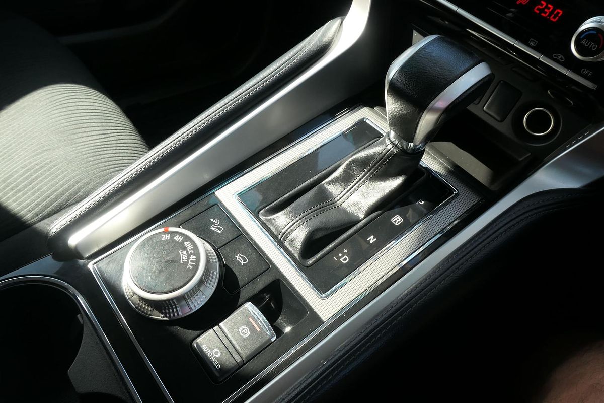 2020 Mitsubishi Pajero Sport GLX QF