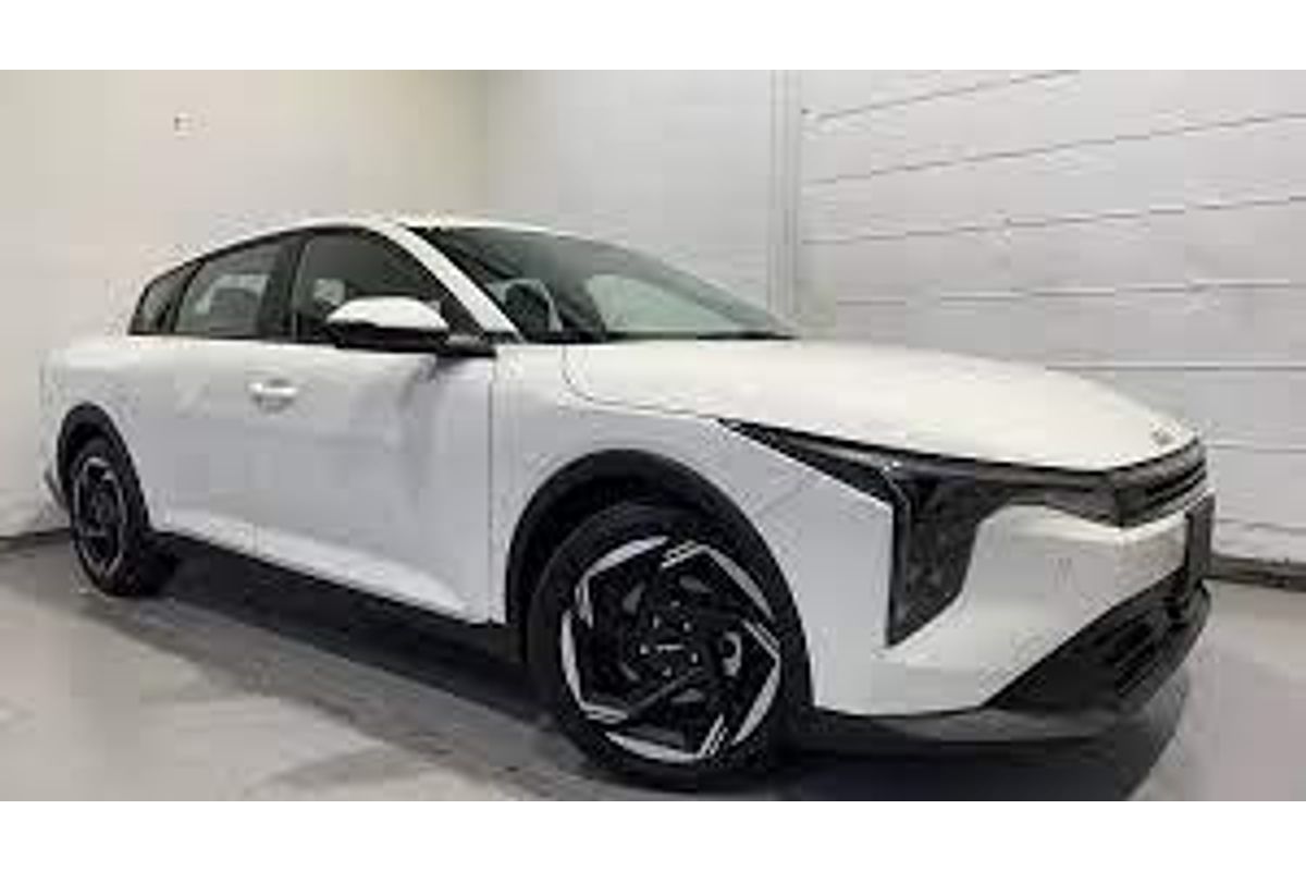 2025 Kia K4 Sport+ CL4m