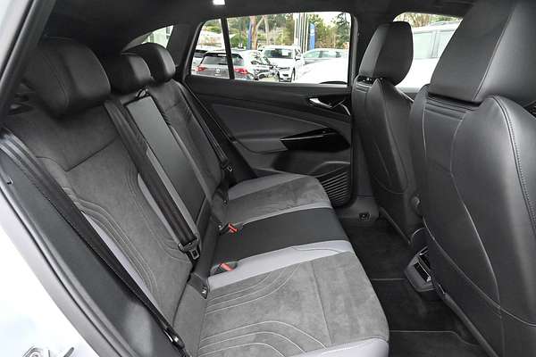 2025 Volkswagen ID.4 Pro E2