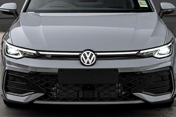 2025 Volkswagen Golf 110TSI R-Line 8.5