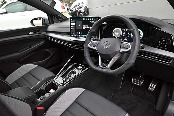 2025 Volkswagen Golf 110TSI R-Line 8.5