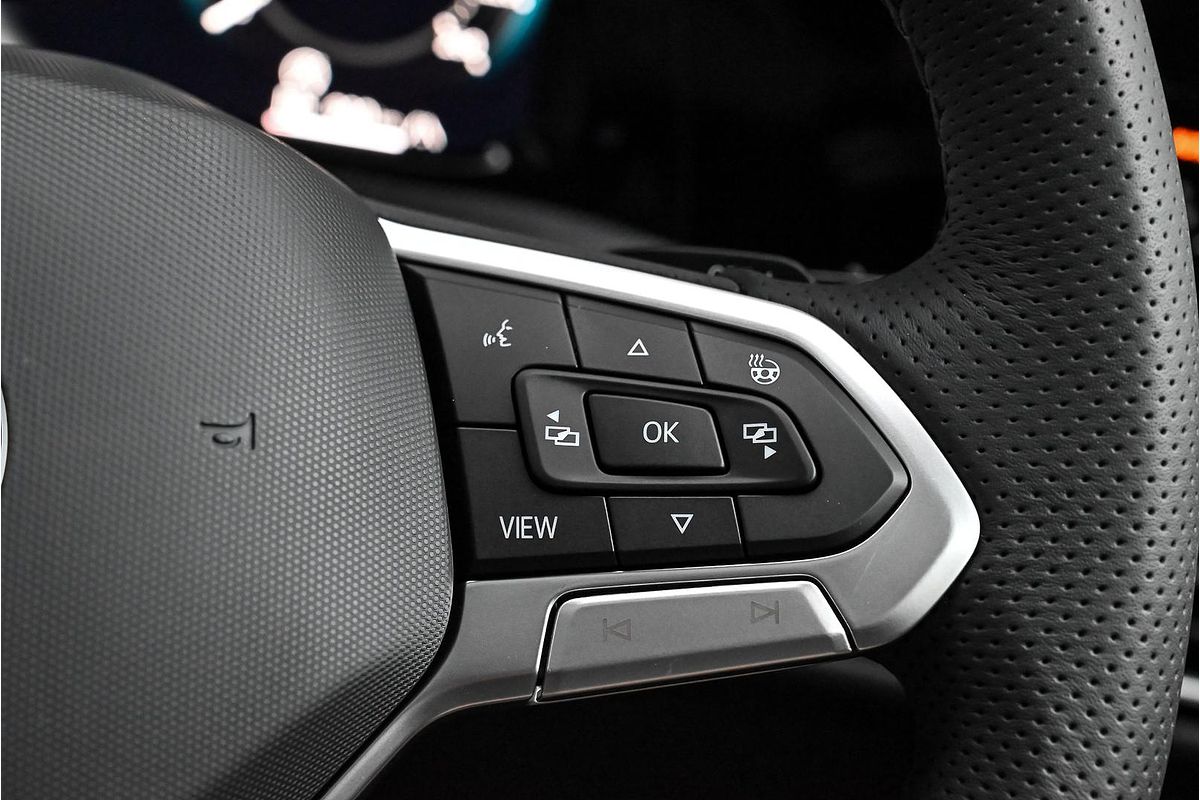 2025 Volkswagen Golf 110TSI R-Line 8.5