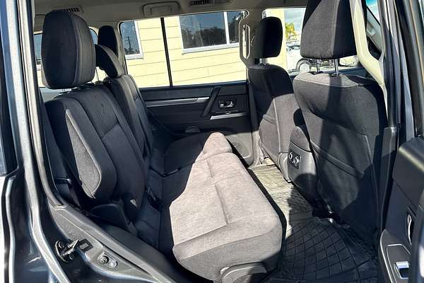 2014 Mitsubishi Pajero GLX-R NW