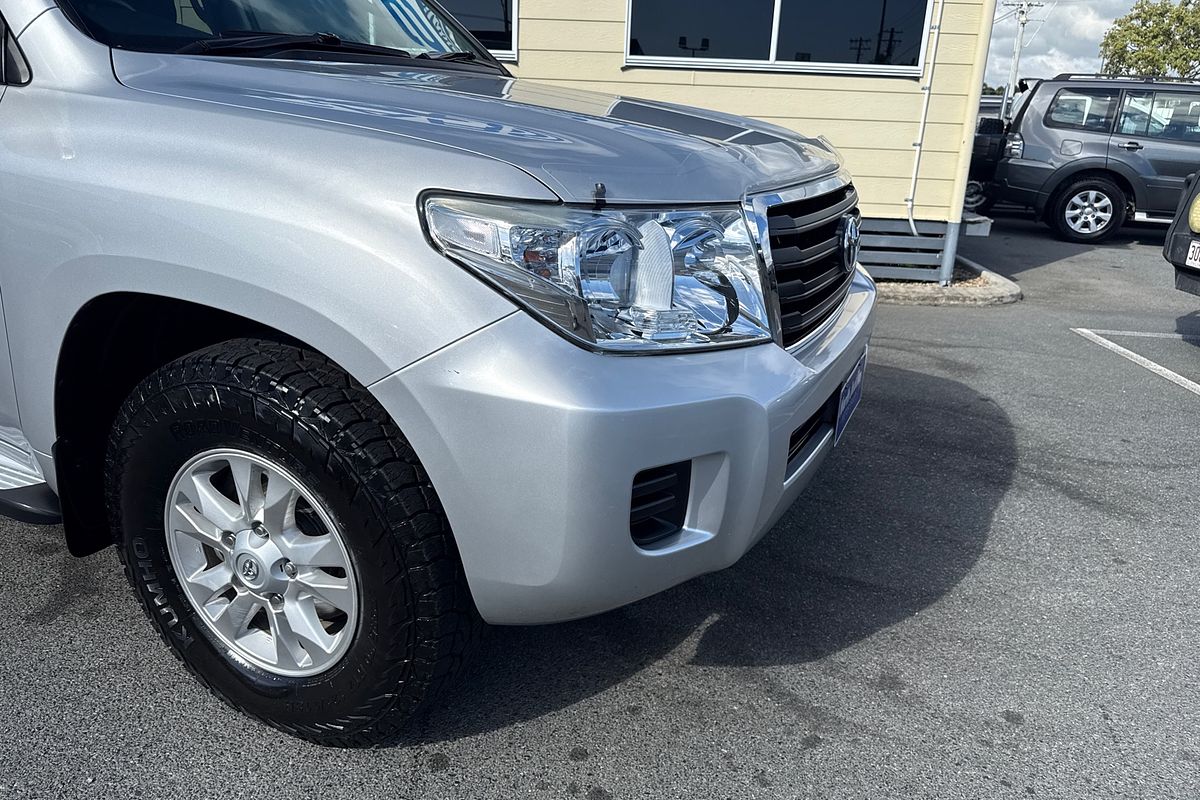 2015 Toyota Landcruiser GXL VDJ200R