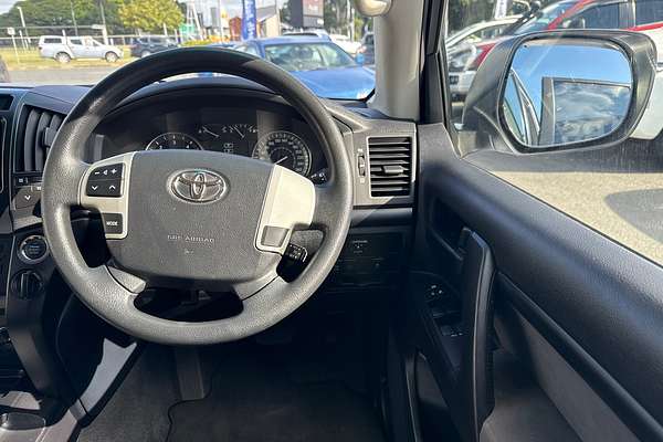 2015 Toyota Landcruiser GXL VDJ200R