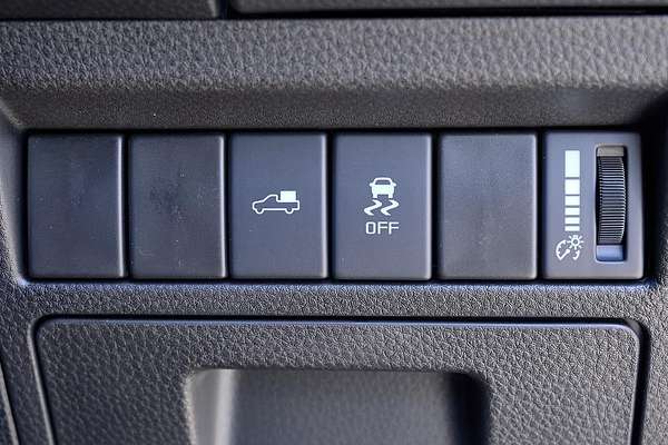 2025 Isuzu D-MAX LS-U+ 4X4