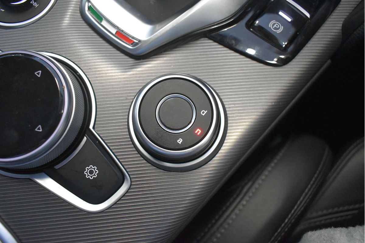 2021 Alfa Romeo Giulia Sport Series 2