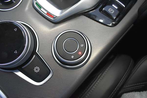 2021 Alfa Romeo Giulia Sport Series 2