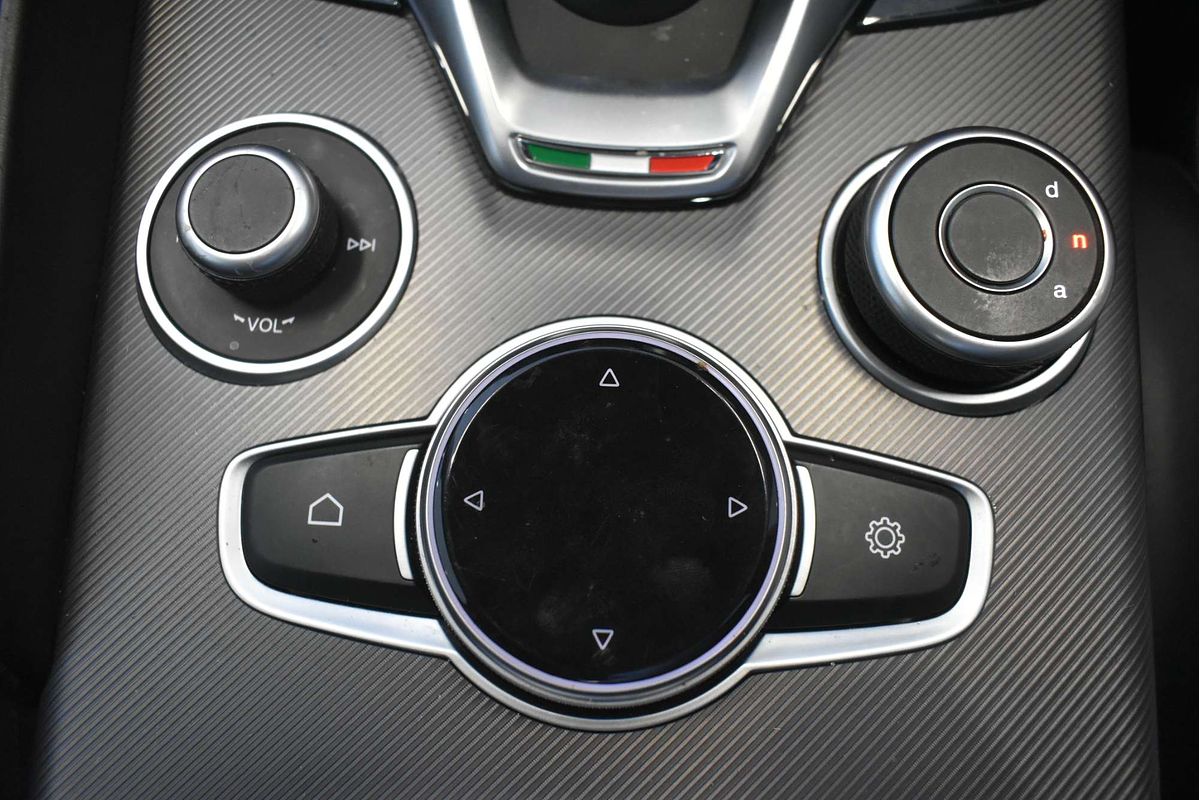 2021 Alfa Romeo Giulia Sport Series 2