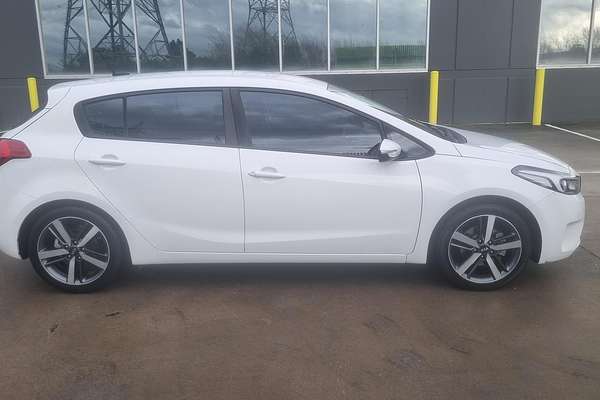 2017 Kia Cerato Sport YD