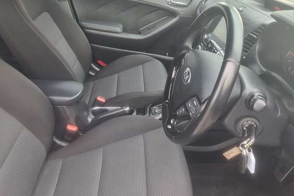 2017 Kia Cerato Sport YD