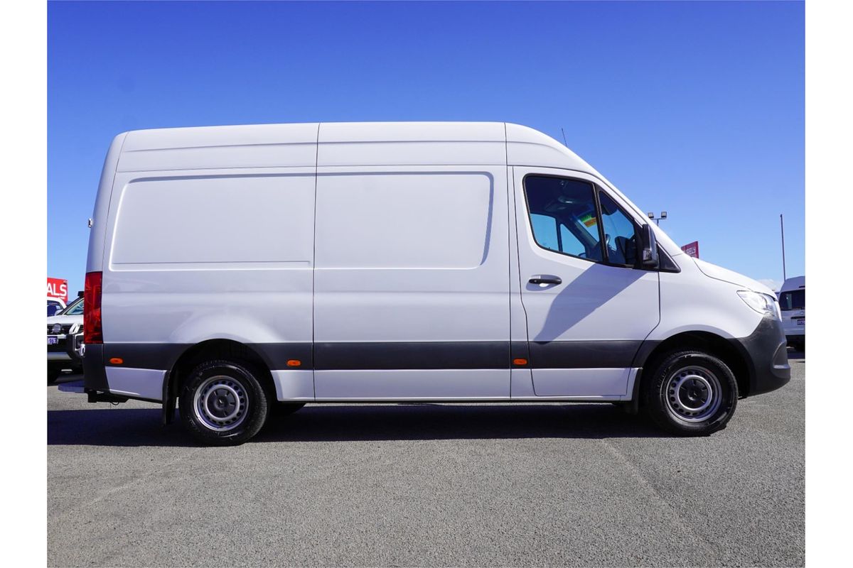 2022 Mercedes-Benz Sprinter 316CDI VS30
