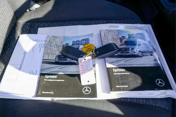 2022 Mercedes-Benz Sprinter 316CDI VS30
