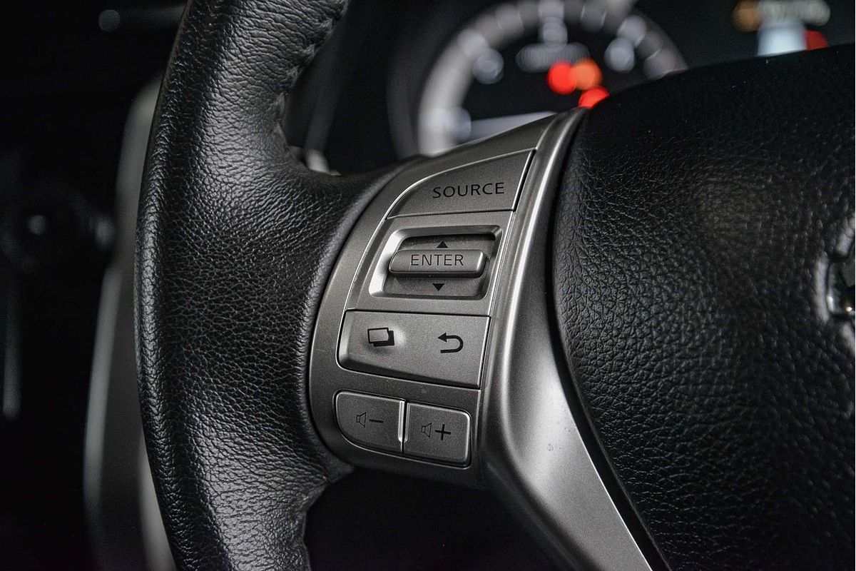 2015 Nissan Navara ST-X D23 4X4