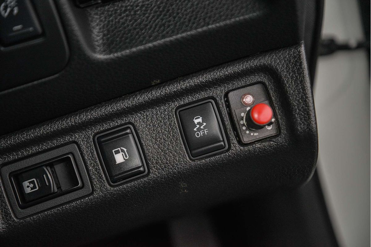 2015 Nissan Navara ST-X D23 4X4