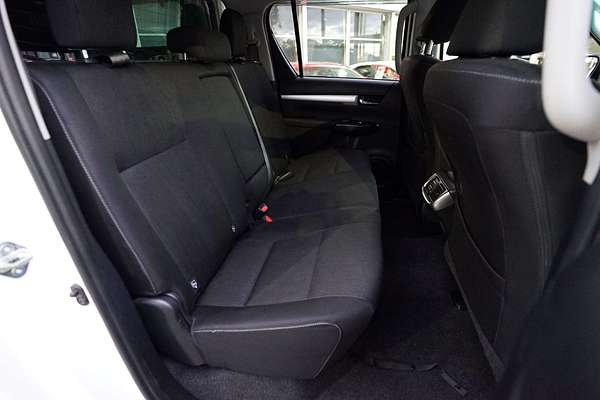2022 Toyota Hilux 4x4 Hilux 4x4 SR5 2.8L T Diesel Automatic Double Cab GUN126R 4X4