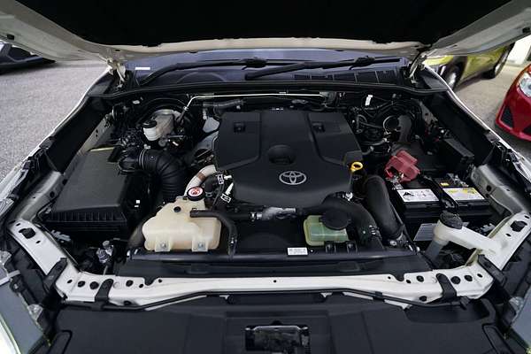 2022 Toyota Hilux 4x4 Hilux 4x4 SR5 2.8L T Diesel Automatic Double Cab GUN126R 4X4