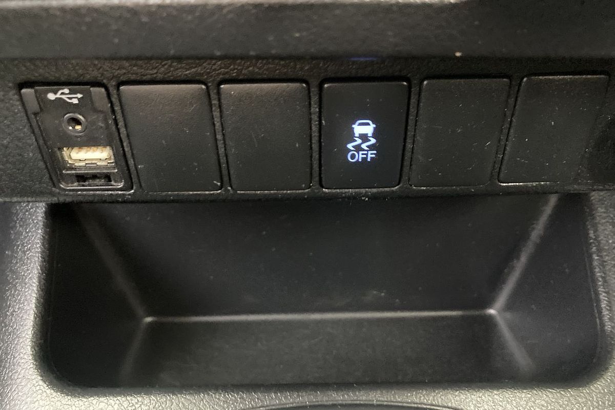 2018 Toyota Hilux Workmate GUN122R Rear Wheel Drive